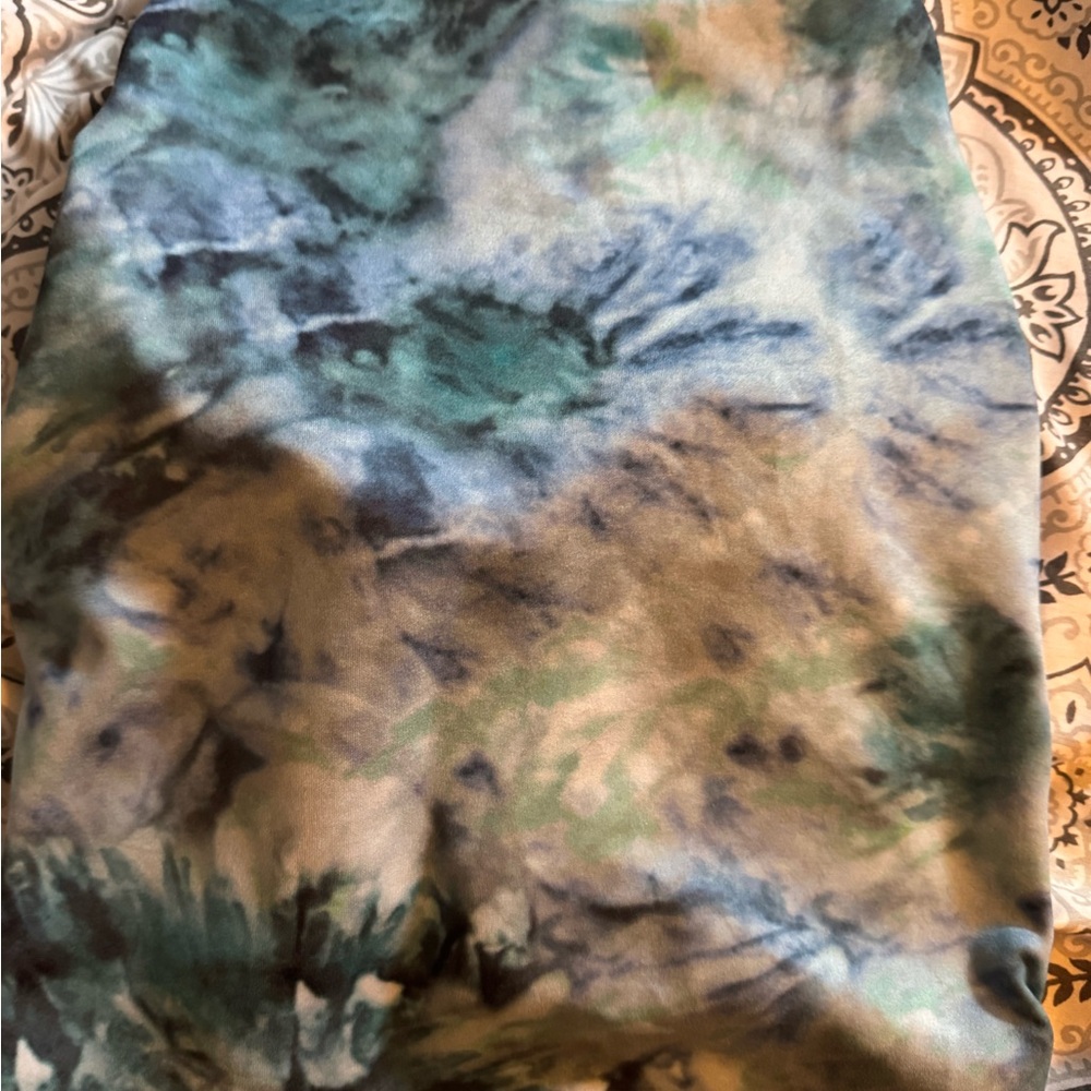Tie-Dye Patterned Girls athletic top